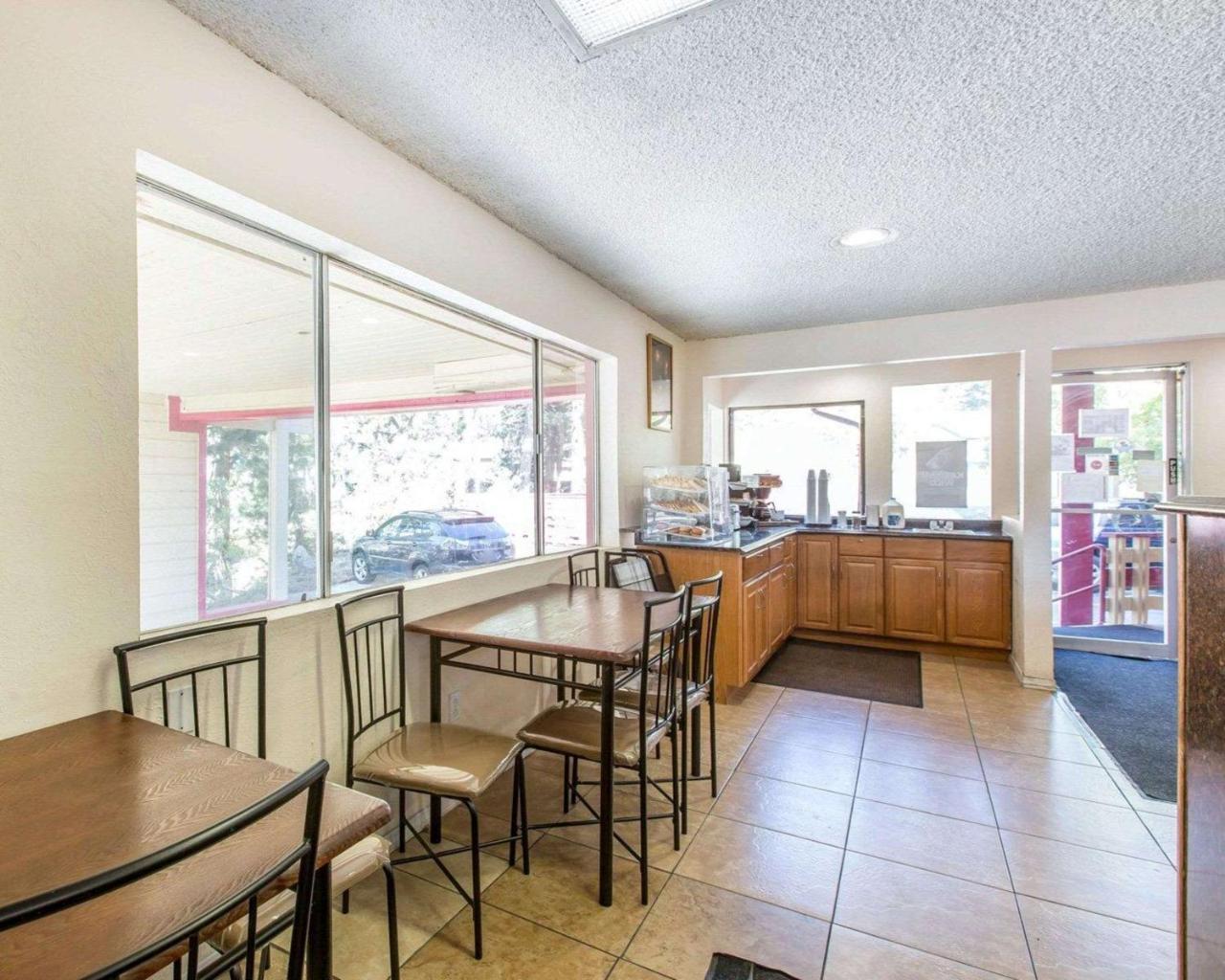 Rodeway Inn Wildwood Mammoth Lakes Esterno foto